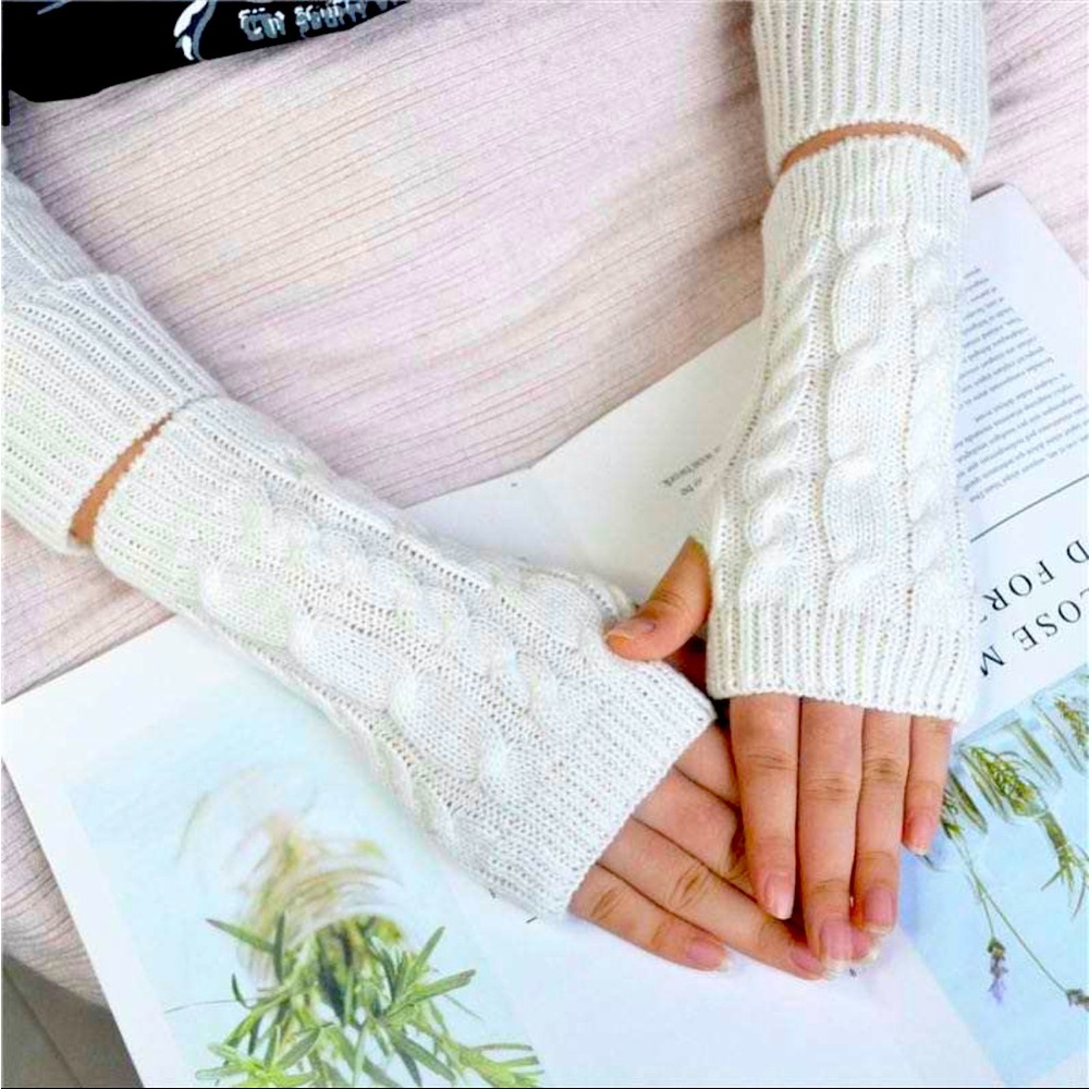 Cream/Off White Winter Fingerless Glove Thumbhole Arm Warmers